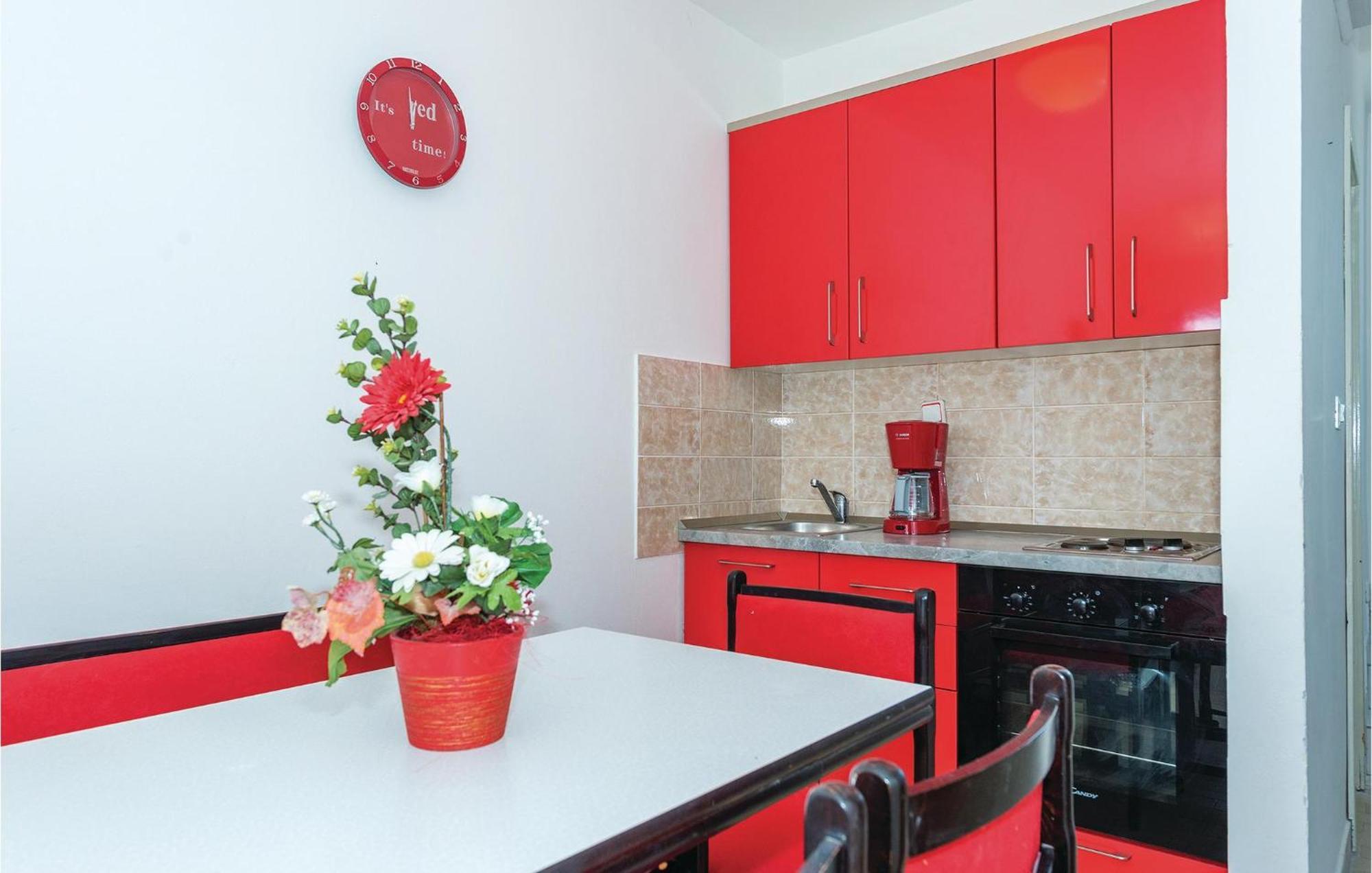 2 Bedroom Amazing Apartment In Rogoznica Rogoznica  Ngoại thất bức ảnh